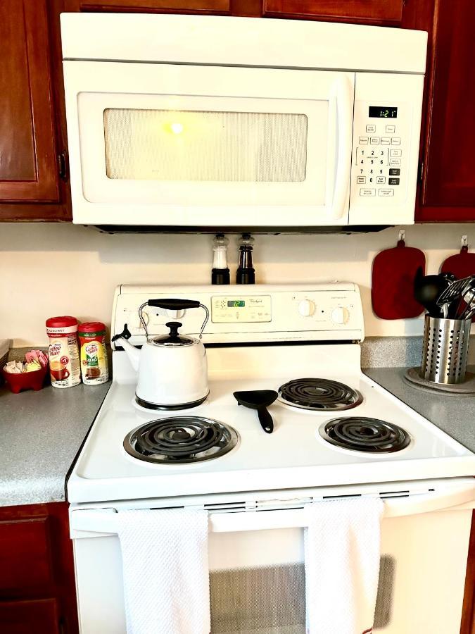 Lovely 2-Bedroom Condo W/Balcony And Free Parking ناشفيل المظهر الخارجي الصورة